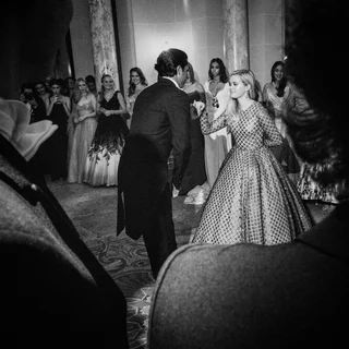 H.H. Maharaja Sawai Padmanabh Singh of Jaipur and Ava Phillippe, le Bal des Débutantes, Shangri-La, Paris, France_©Daniel Paik